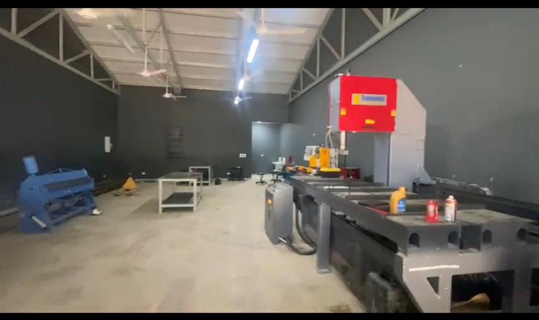 ThreshWorks engineering facility at USET — the workshop where the prototype is being built
