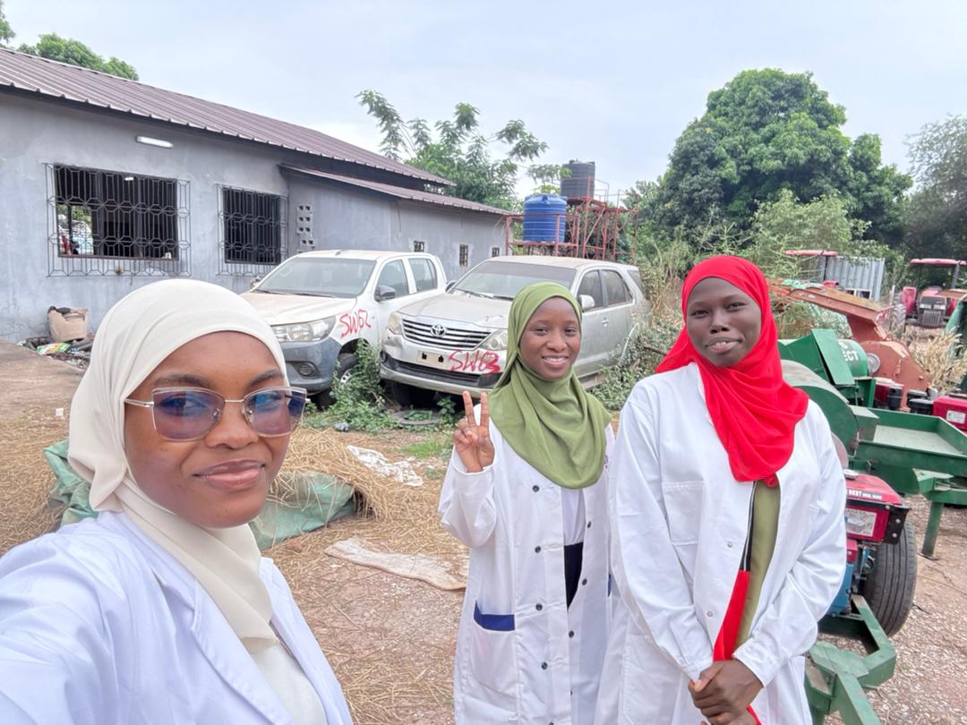 ThreshWorks founding team at the Ministry of Agriculture engineering yard